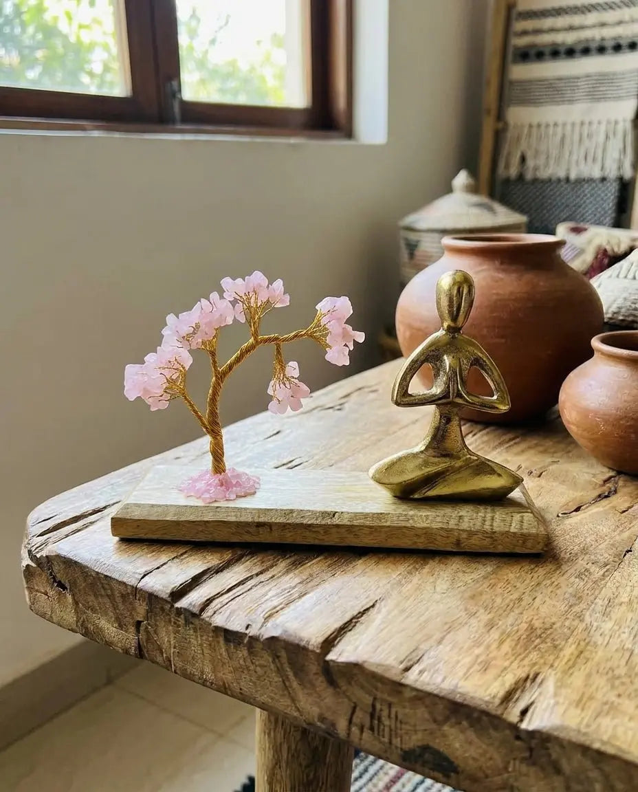 Jardin de Yoga Namasté en Quartz Rose – Arbre Incliné