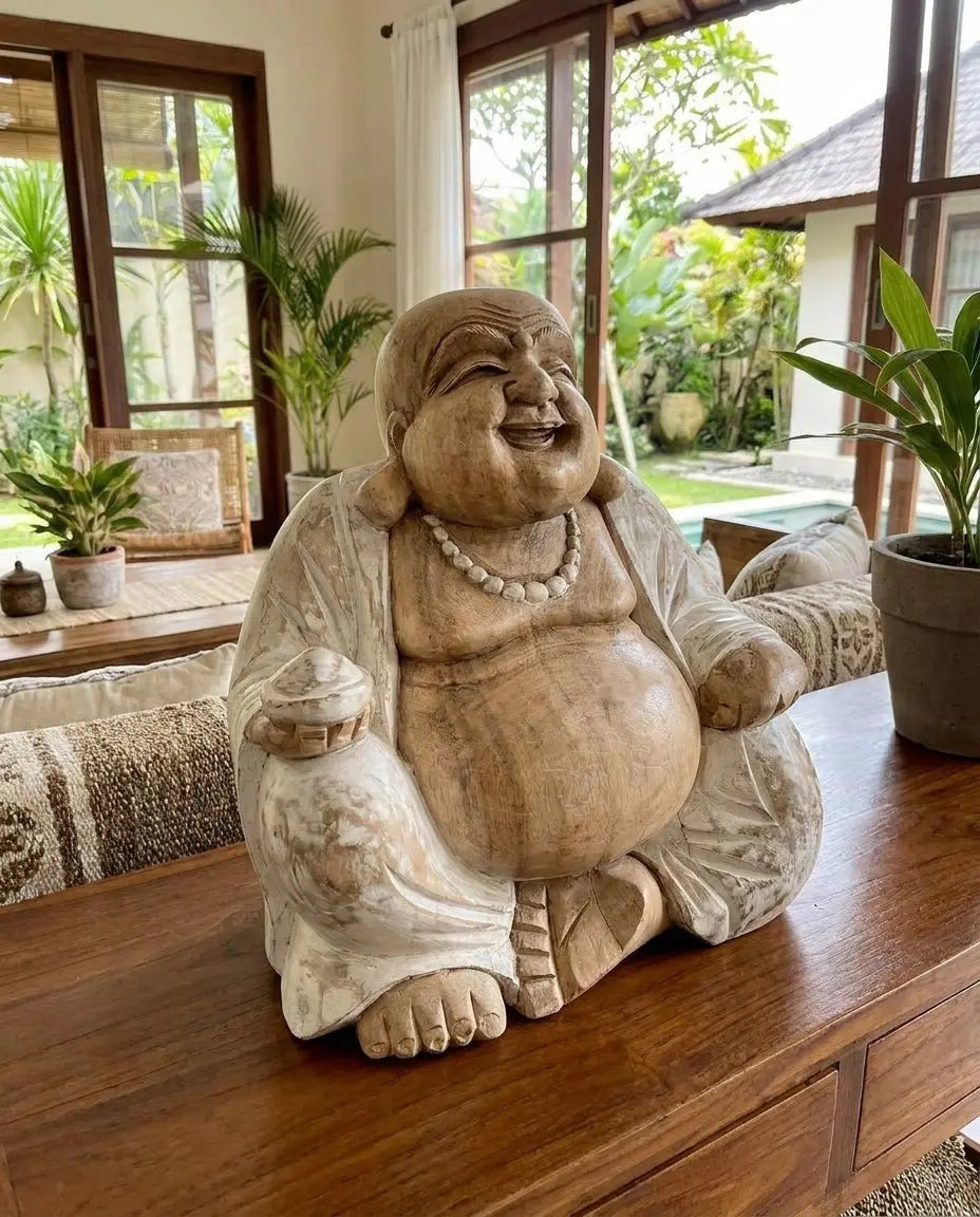 Bouddha Rieur Assis sculpté à la main en Bois de Suar - 30 cm - Bali