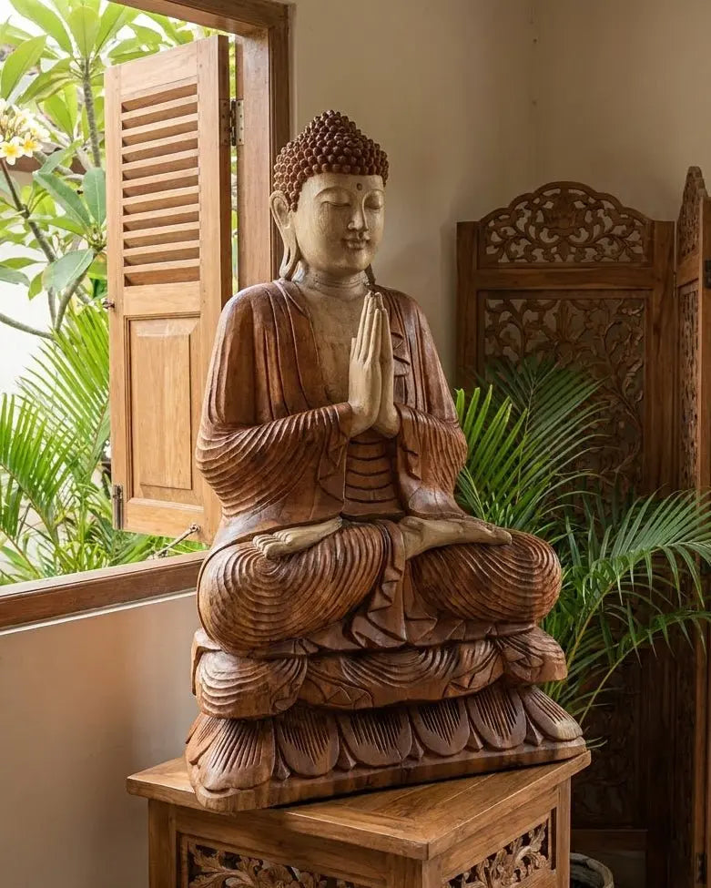 Statue de Bouddha Sculptée à la Main en Bois de Suar – 80 cm (22,5 kg) – Posture de Bienvenue