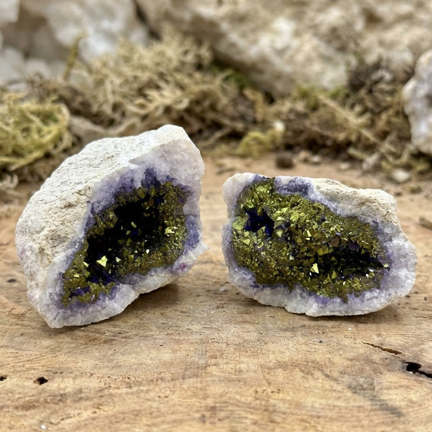 Colorful Calcite Geode — Natural Rock &amp; Rose Gold — 8.5 cm - 200g