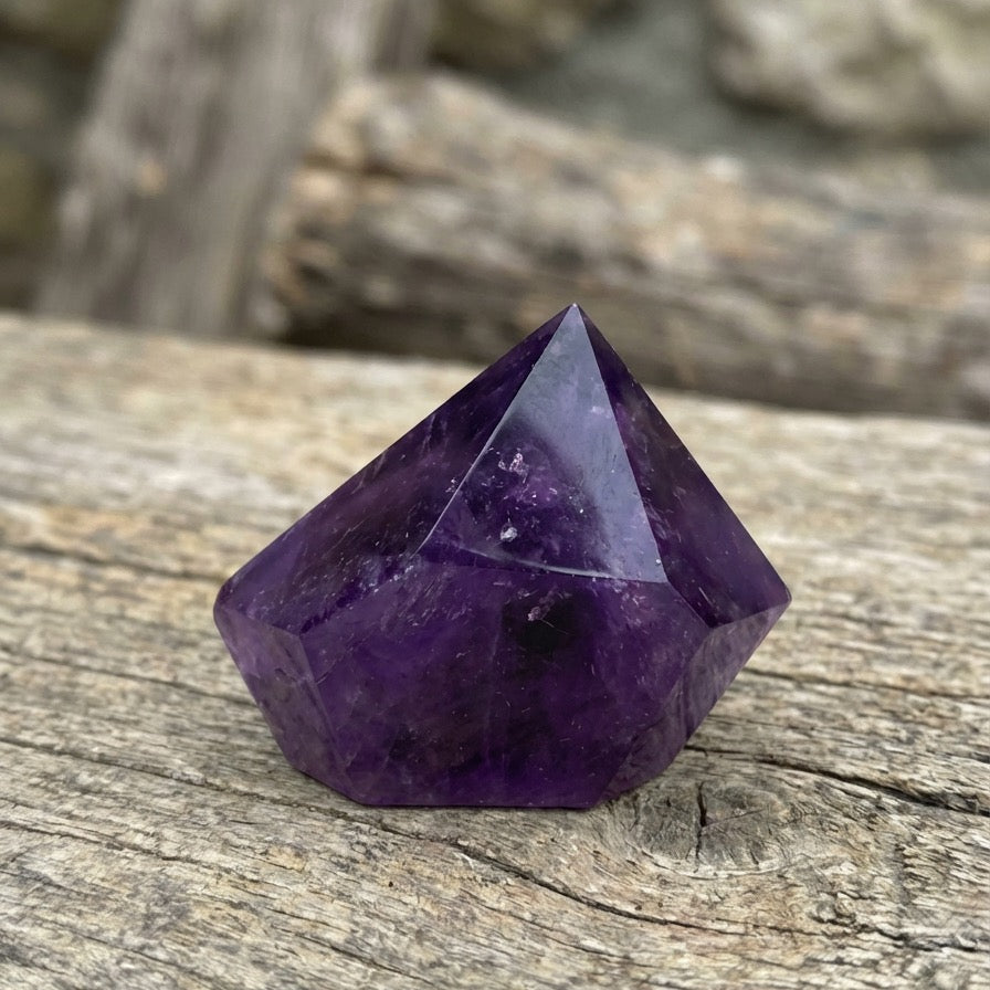 Pointe d’améthyste naturelle (environ 5,5 à 6,5 cm)