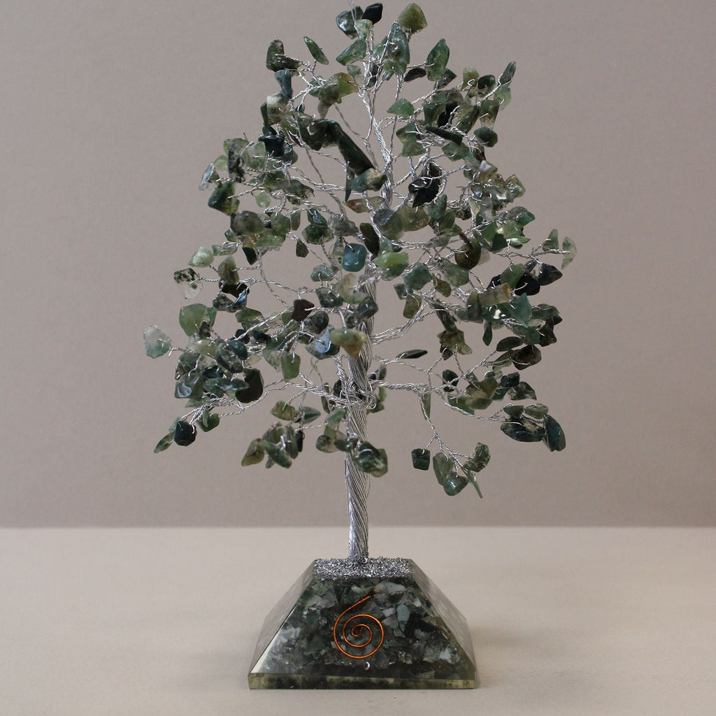Arbre à pierres précieuses avec base en orgonite - 320 pierres - Agate mousse - Karmic Artisan