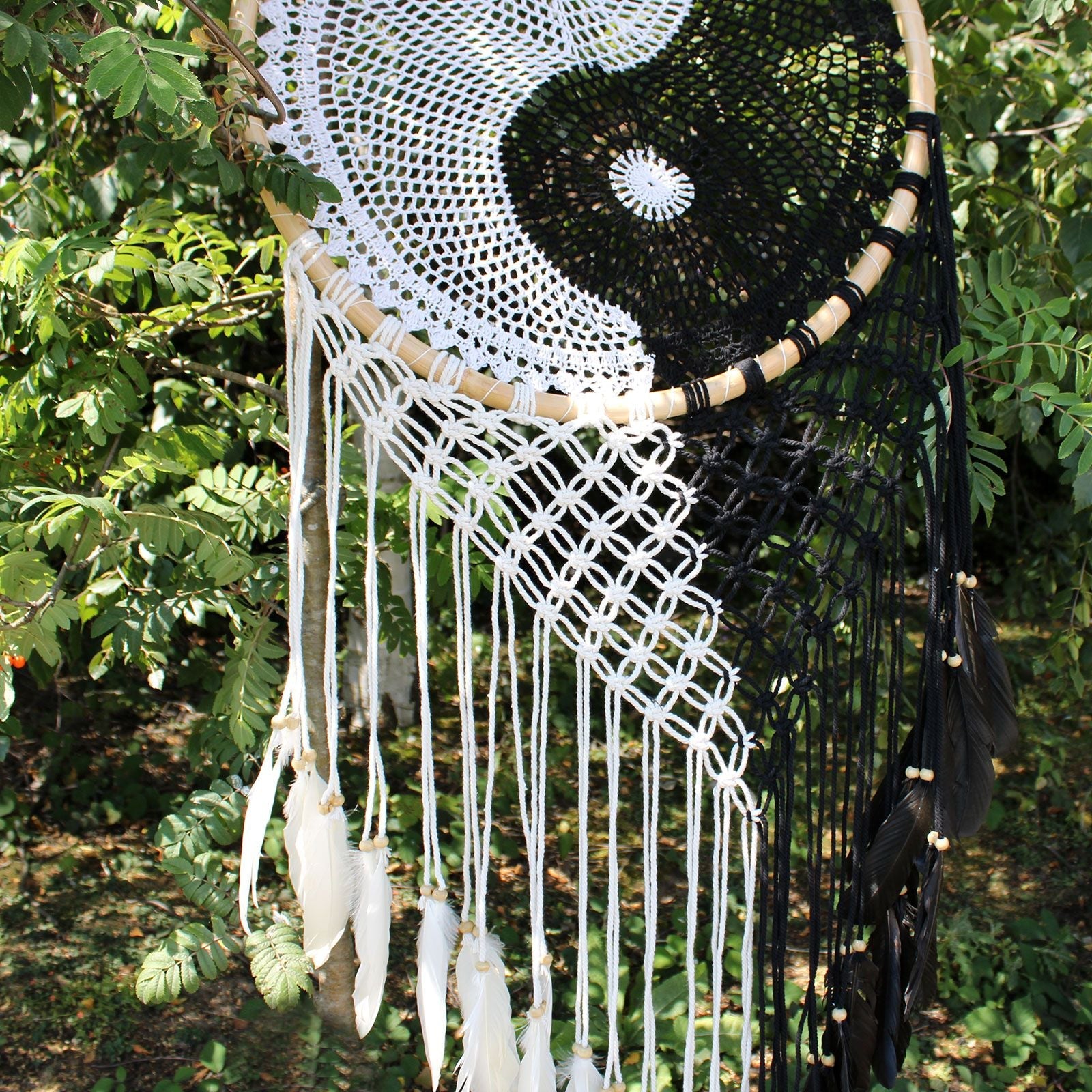 Attrape - rêves Yin Yang – Extra Large 50 cm – Bali - Karmic Artisan