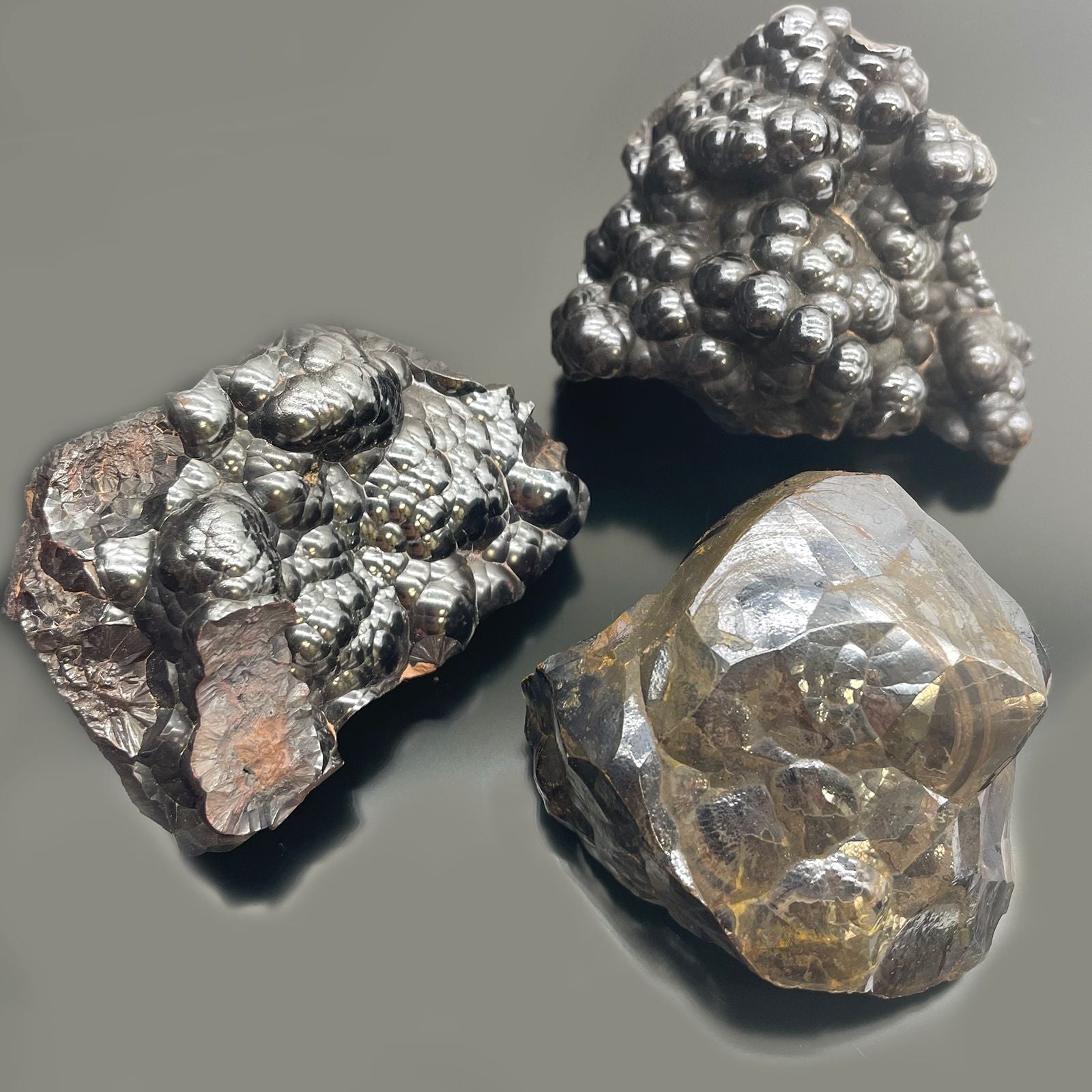 Hématite – Spécimens minéraux naturels (environ 20 pièces)