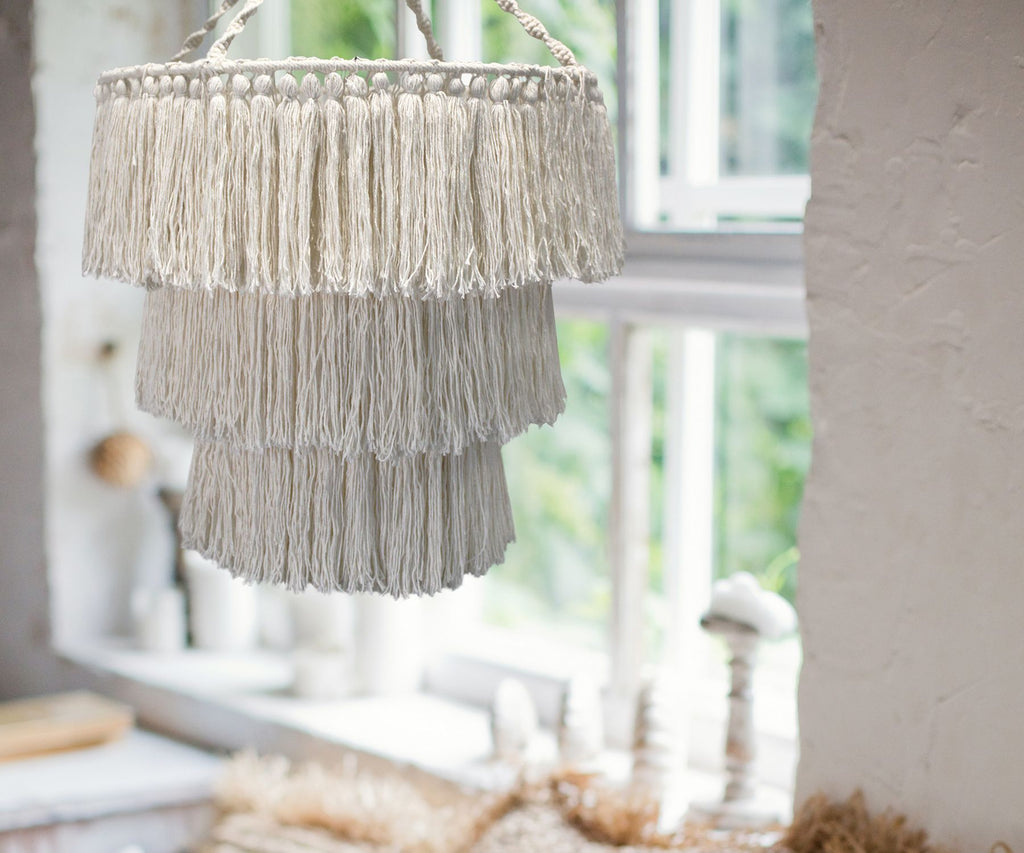 Suspension bohème en macramé naturel tissée à la main en coton