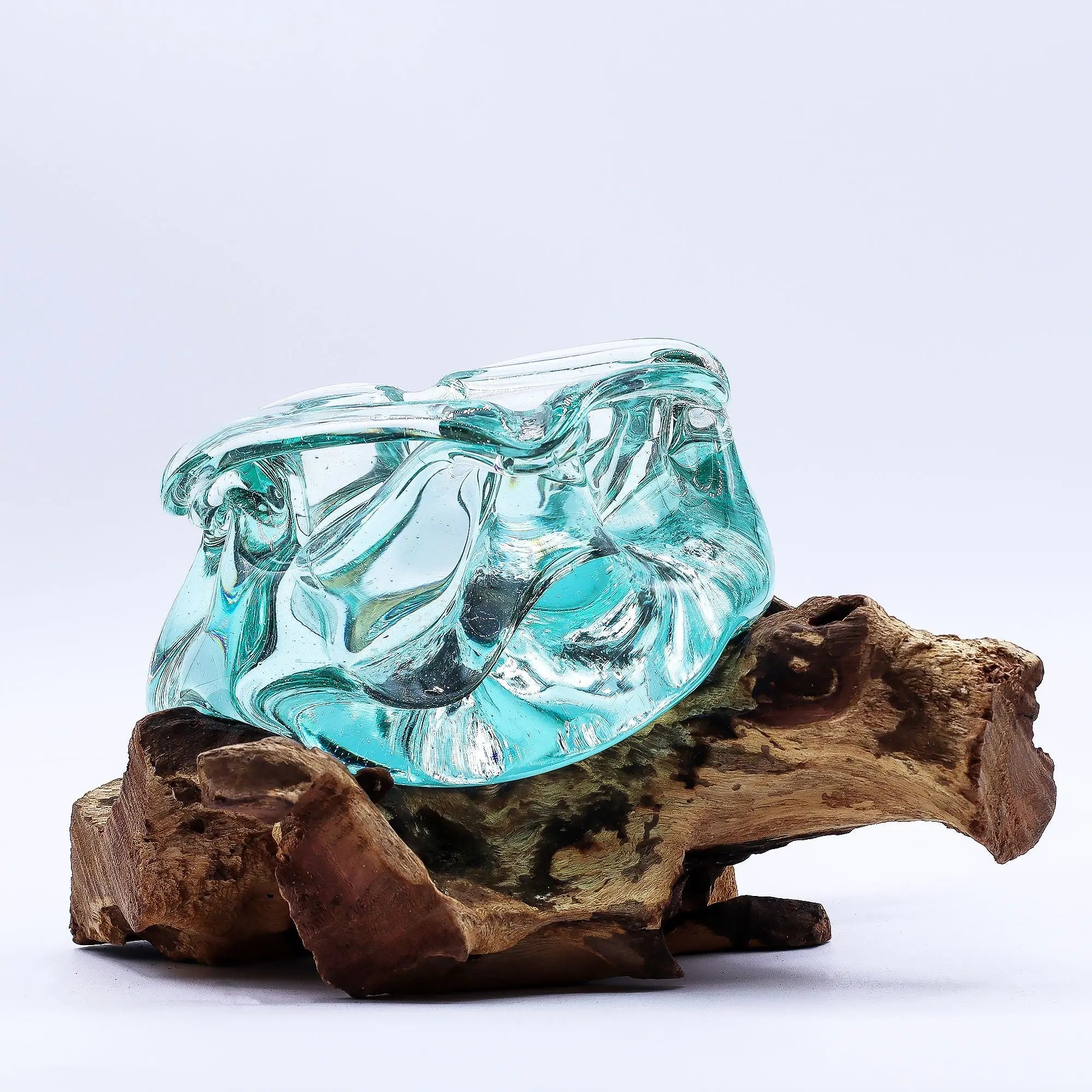 Cendrier et Bougeoir en Verre en Fusion sur Racine de Gamal - Pièce Artisanale Balinaise