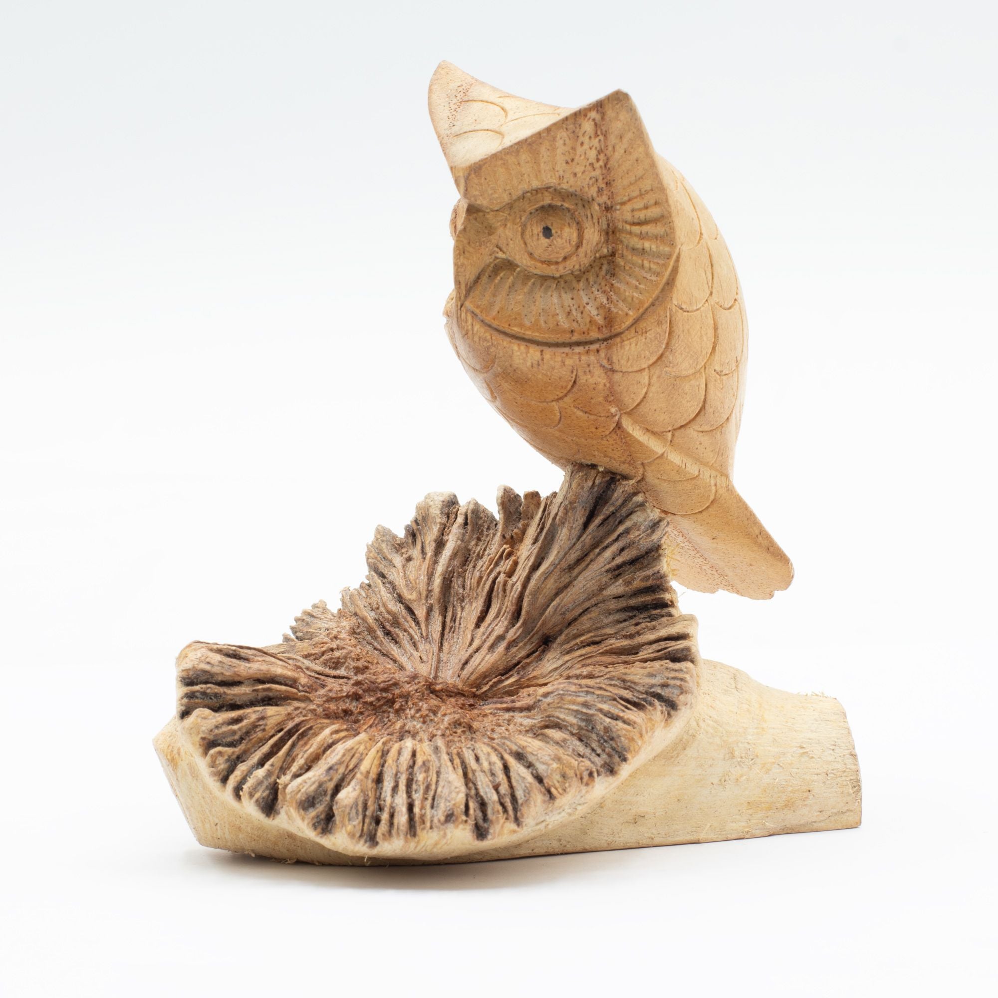 sculpture animale en bois fait main