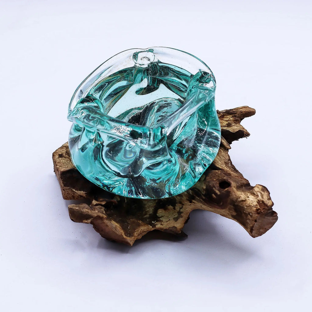 Cendrier et Bougeoir en Verre en Fusion sur Racine de Gamal - Pièce Artisanale Balinaise