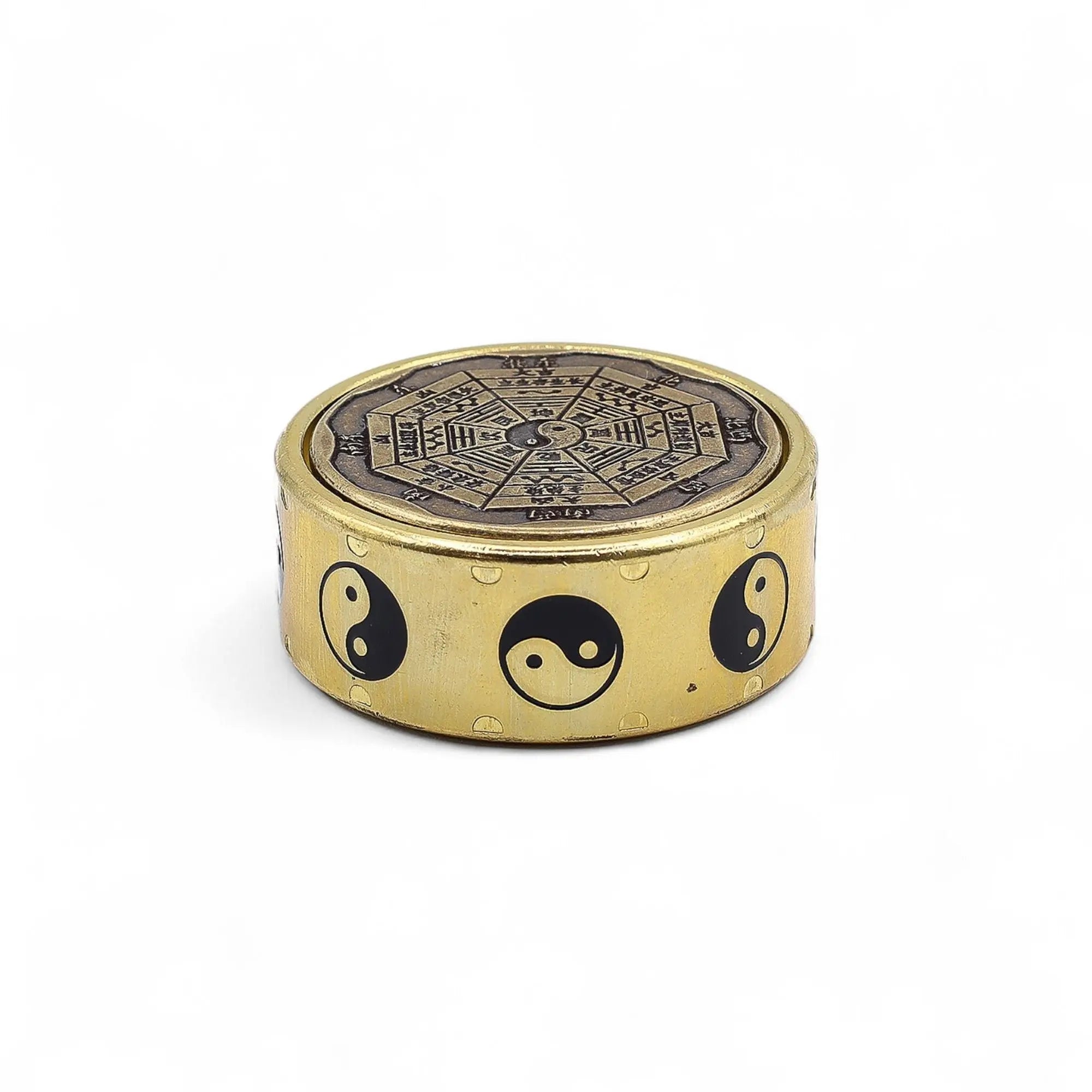 Spinner Feng Shui Bagua en Laiton – Yin Yang, Protection et Équilibre AWGifts Dropship