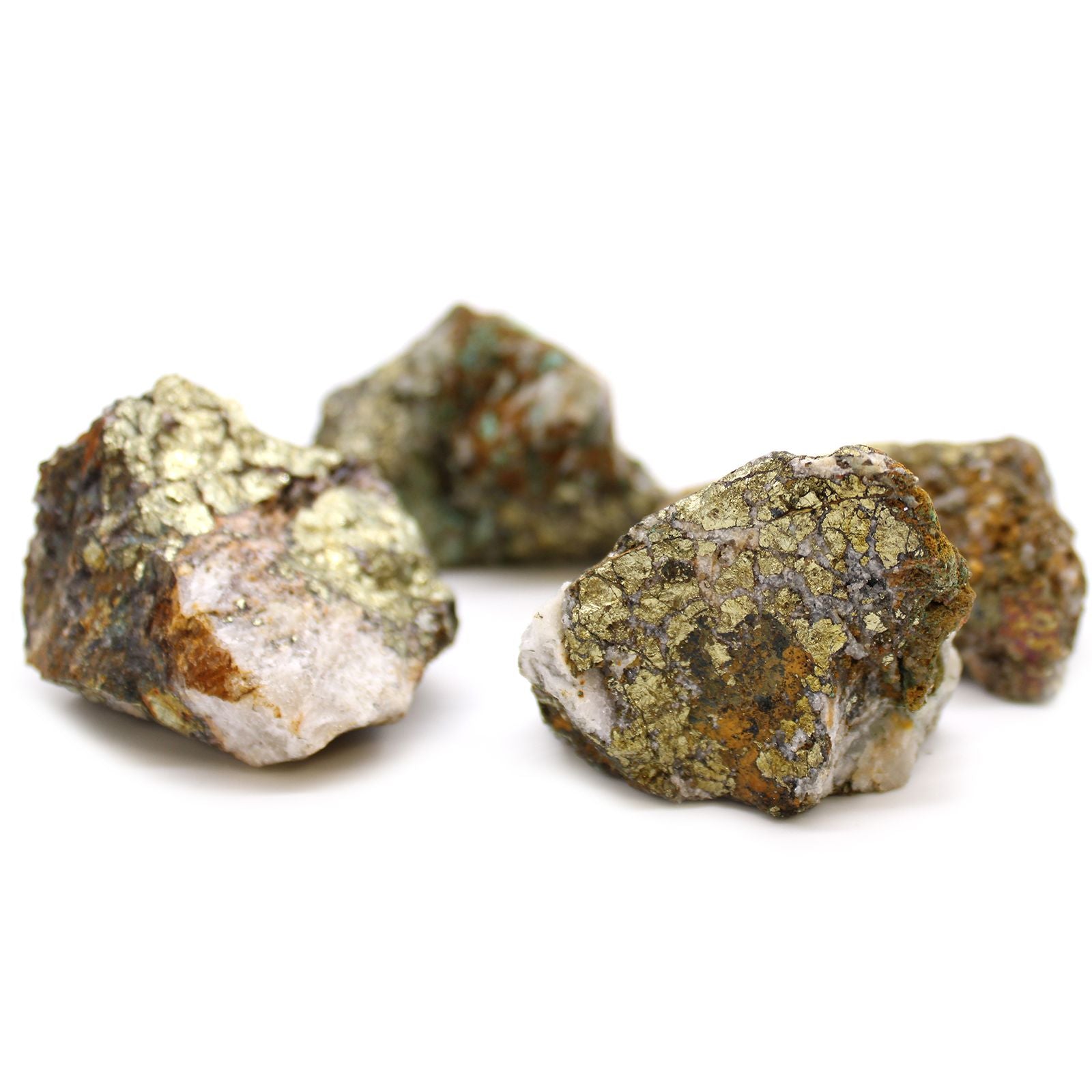 Chalcopyrite - Spécimens minéraux (environ 80 pièces)