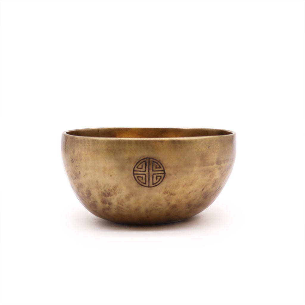 Small Tibetan lunar singing bowl from Nepal — 13 cm — approximately 550 g