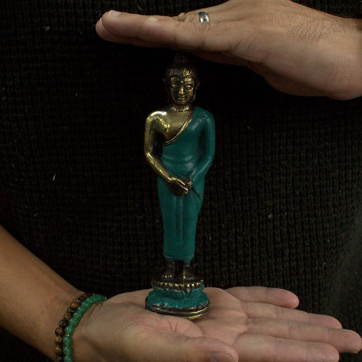 Statue Bouddha debout en laiton vert – 17 cm – Statue bouddhiste