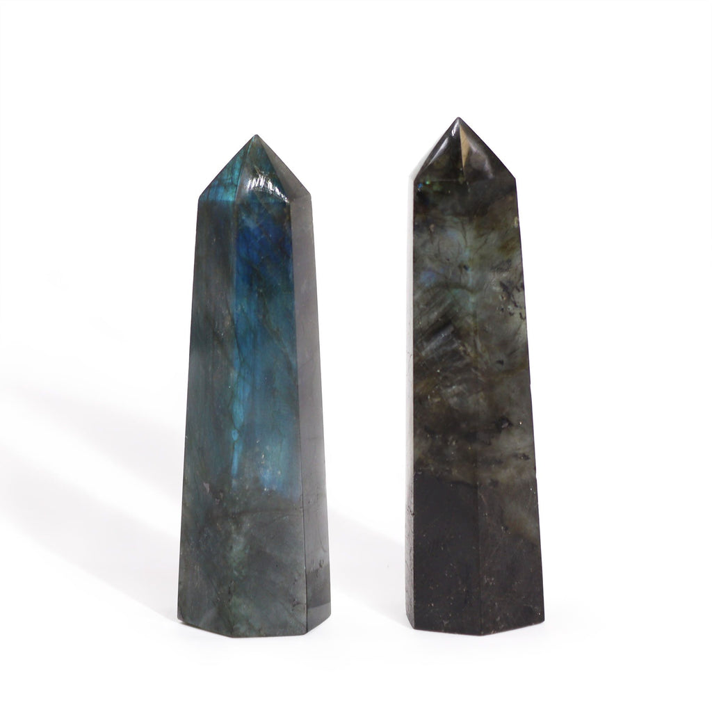 Natural labradorite point from Madagascar - 8.5 cm - Polished stone