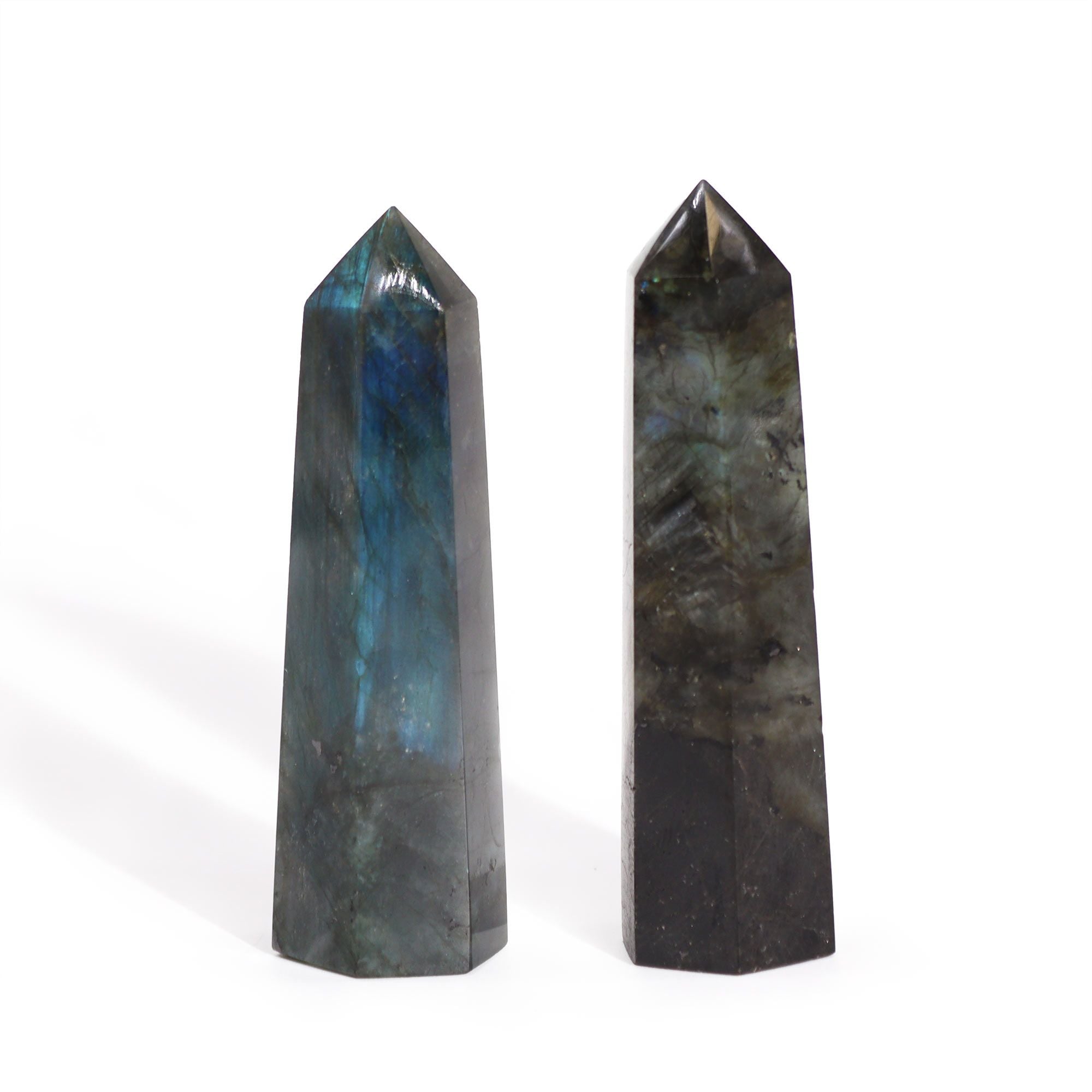 Natural labradorite point from Madagascar - 8.5 cm - Polished stone