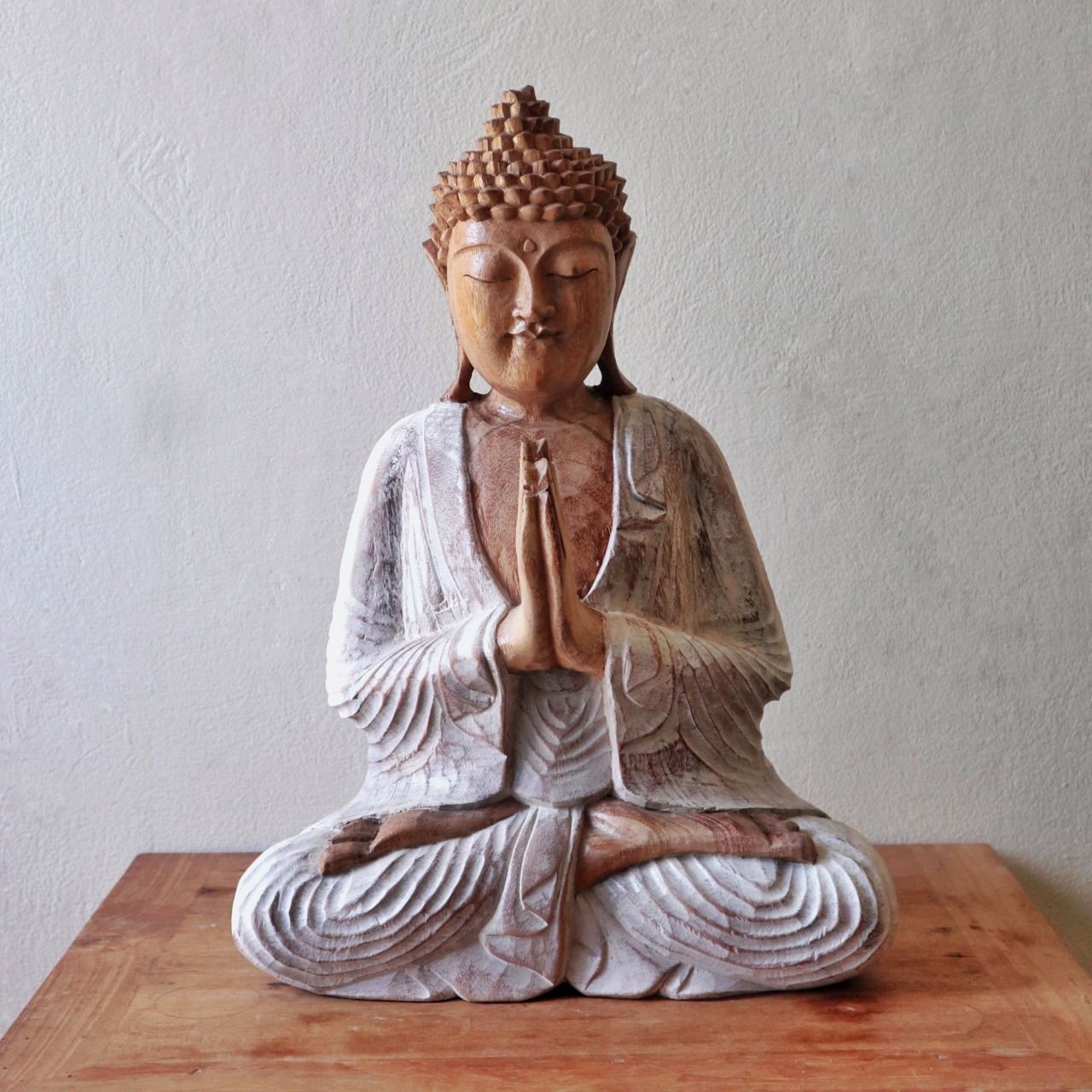 Statue de Bouddha sculptée à la main – 30 cm - Finition blanchie à la chaux