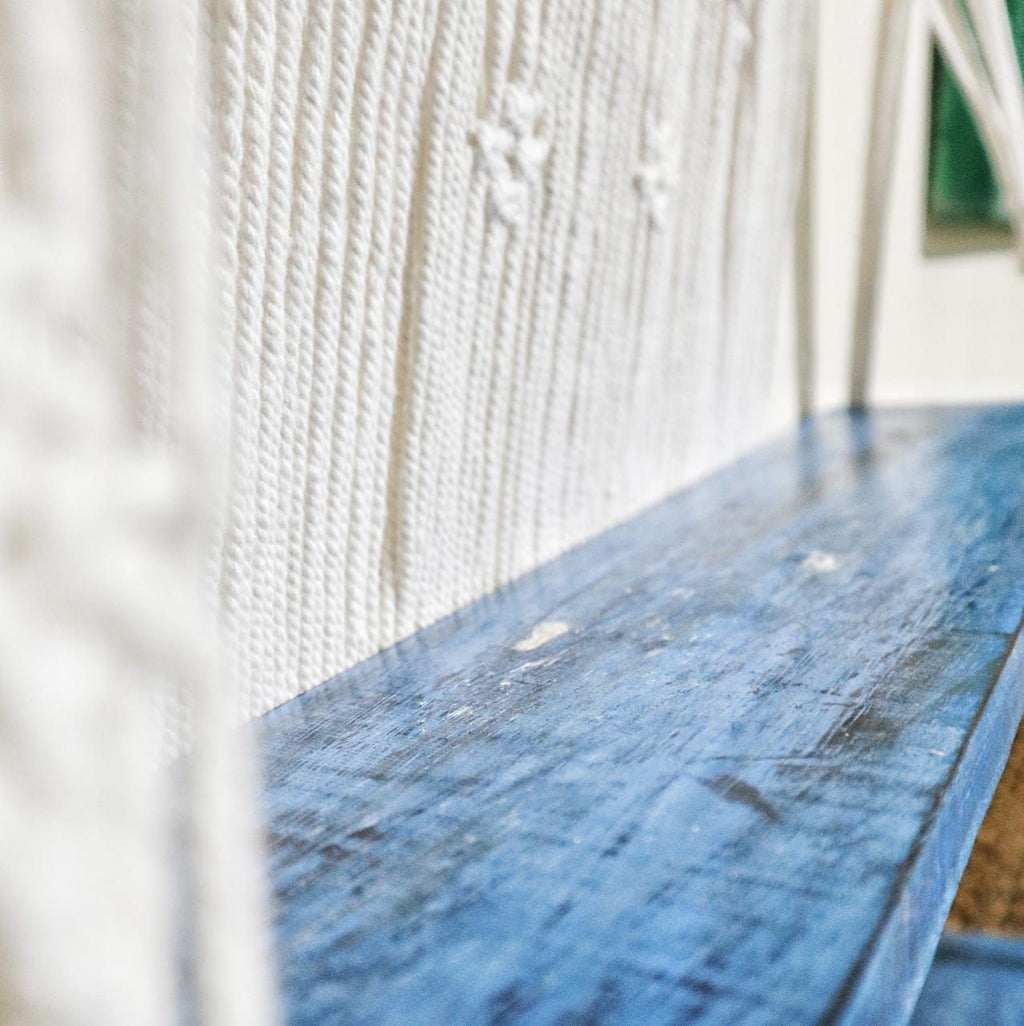 Étagère Suspendue en Macramé Bleu – Décoration Murale Bohème