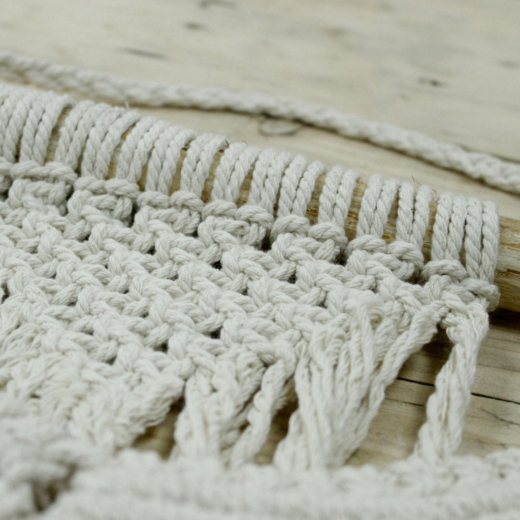 Suspension Murale en Macramé Naturel – Décoration Bohème Artisanale