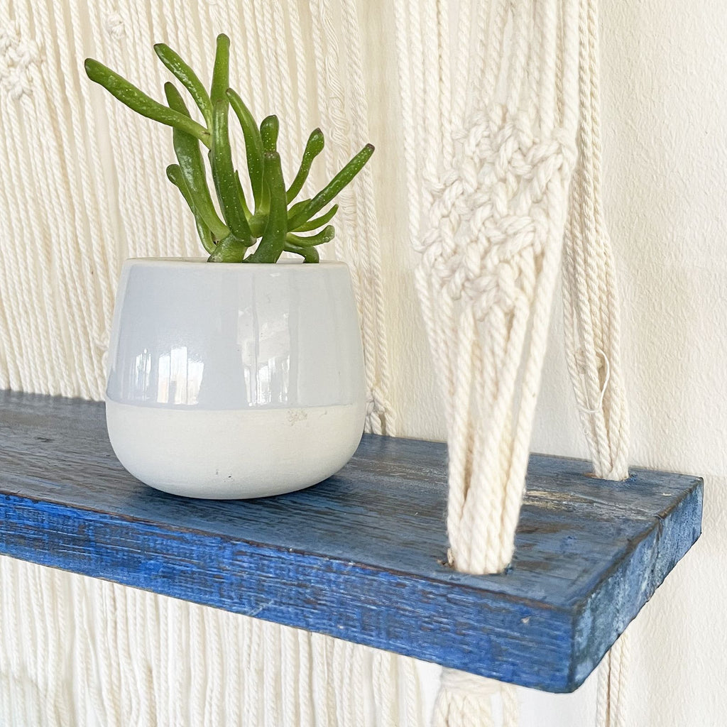 Étagère murale en macramé style bohème naturel