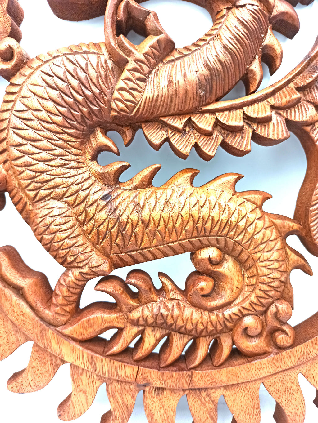 Drache aus Suarholz – Handgefertigtes Wandpaneel – 40 cm