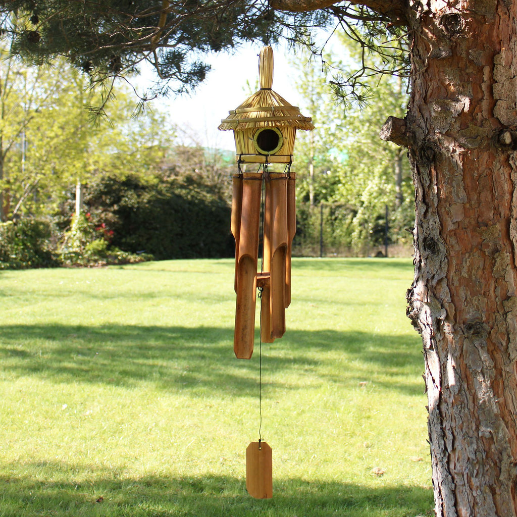 Nichoir Rond en Jonc de Mer avec Carillon en Bambou 45 cm