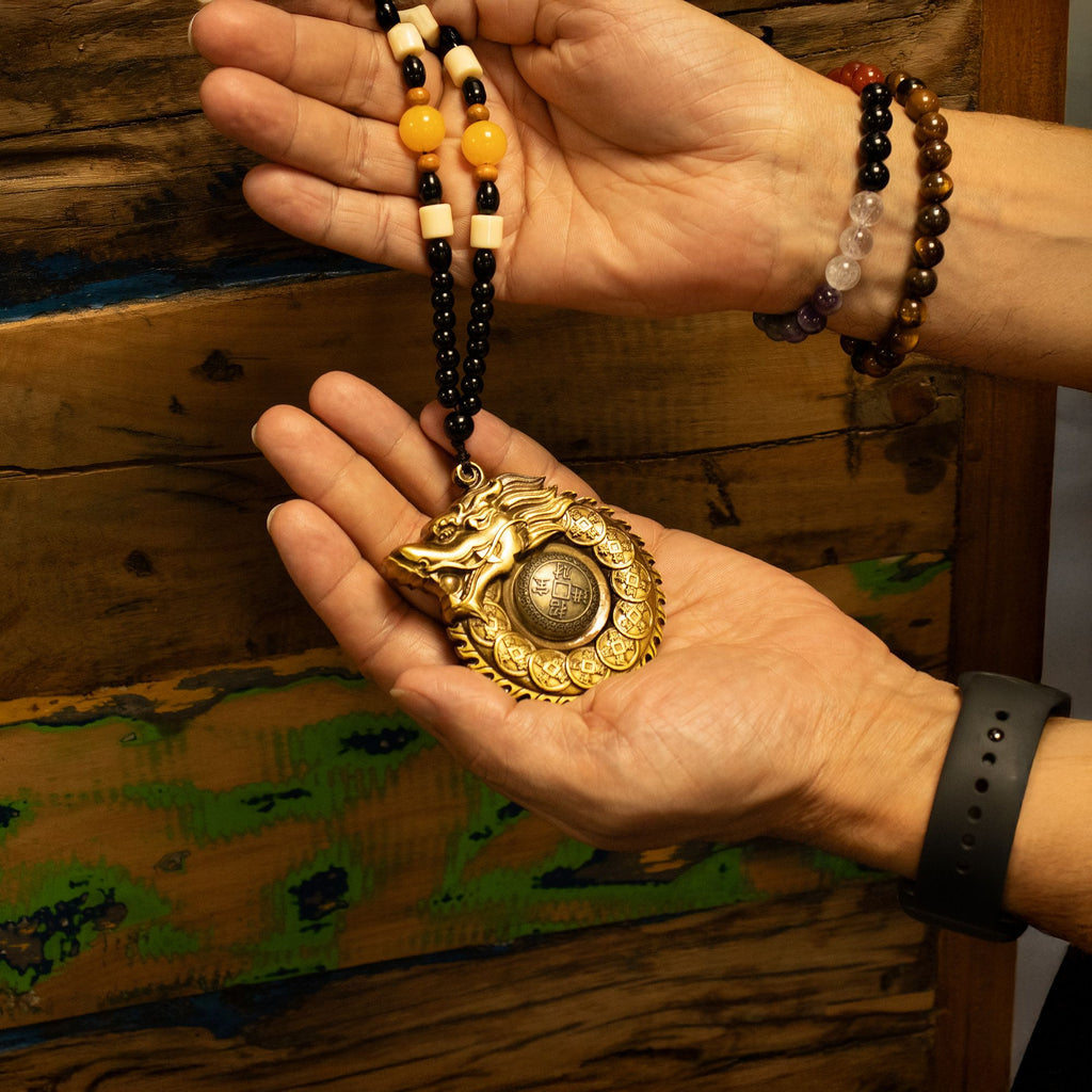 Amulette Dragon Feng Shui en Laiton à Suspendre – Porte-Bonheur de Protection, Richesse et Prospérité