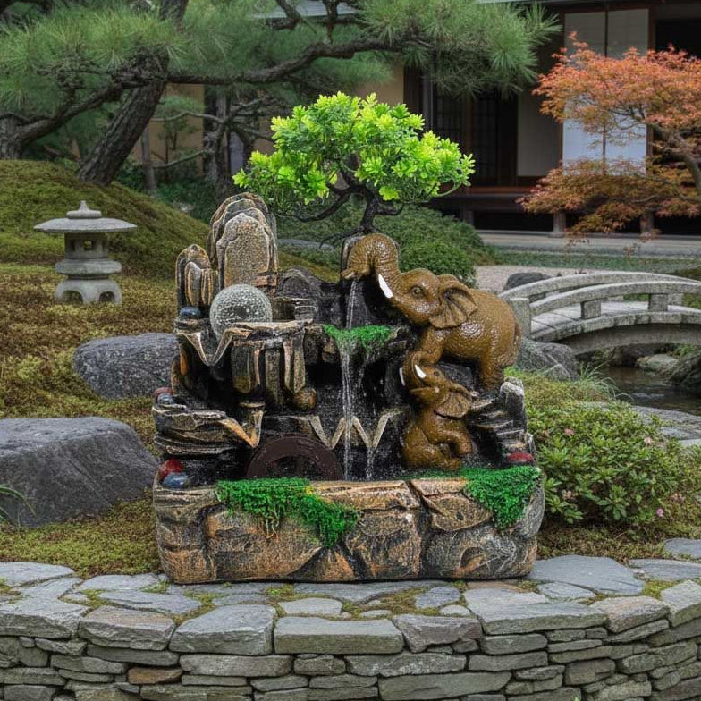 Tischbrunnen „Liebende Elefanten“ mit beleuchteter Kristallkugel und Wasserrad – 30 × 20 × 35 cm