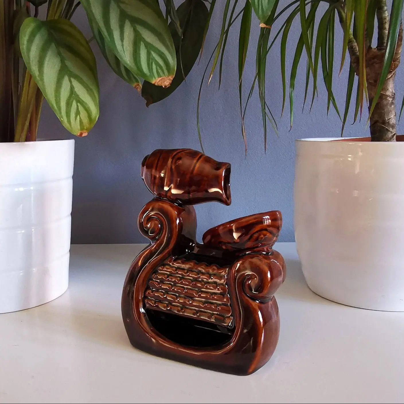 Brûleur d’Encens à Reflux Cascade – Porte Encens Zen en Céramique AWGifts Dropship