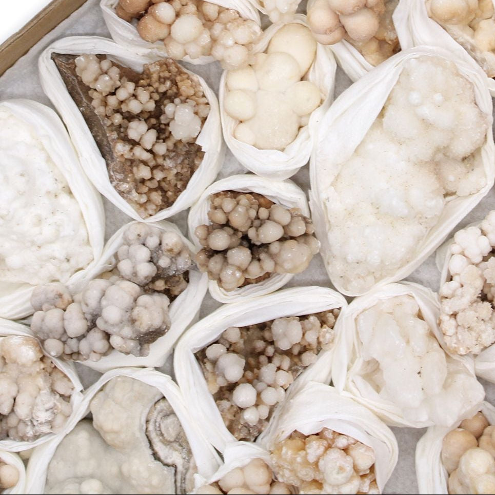 Calcite florale – Spécimens minéraux naturels (environ 20 pièces)