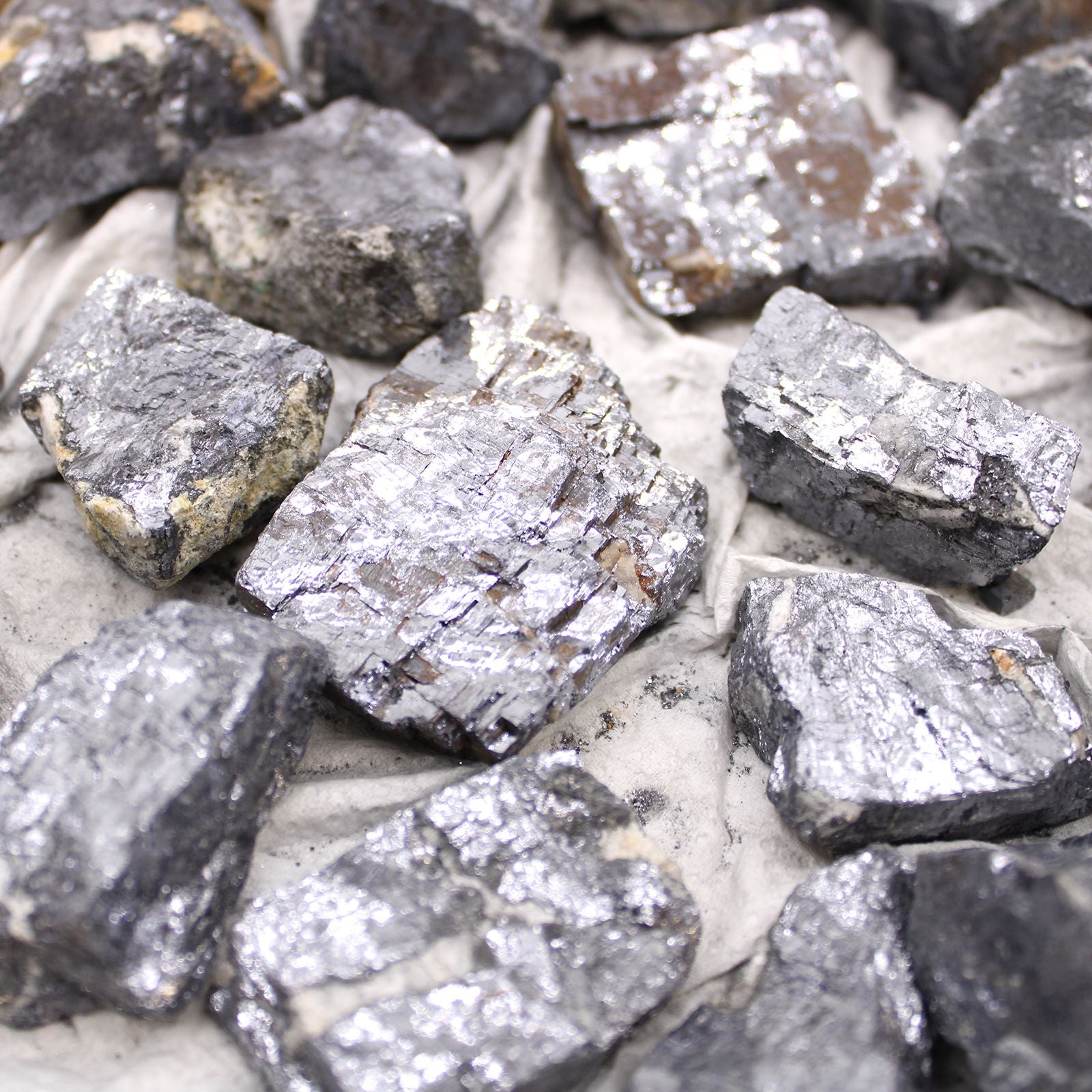 Galenit – Natürliche Mineralienproben (ca. 80 Stück)