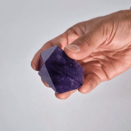 Pointes d’améthyste de couleur moyenne riche (environ 5,5 à 6,5 cm)