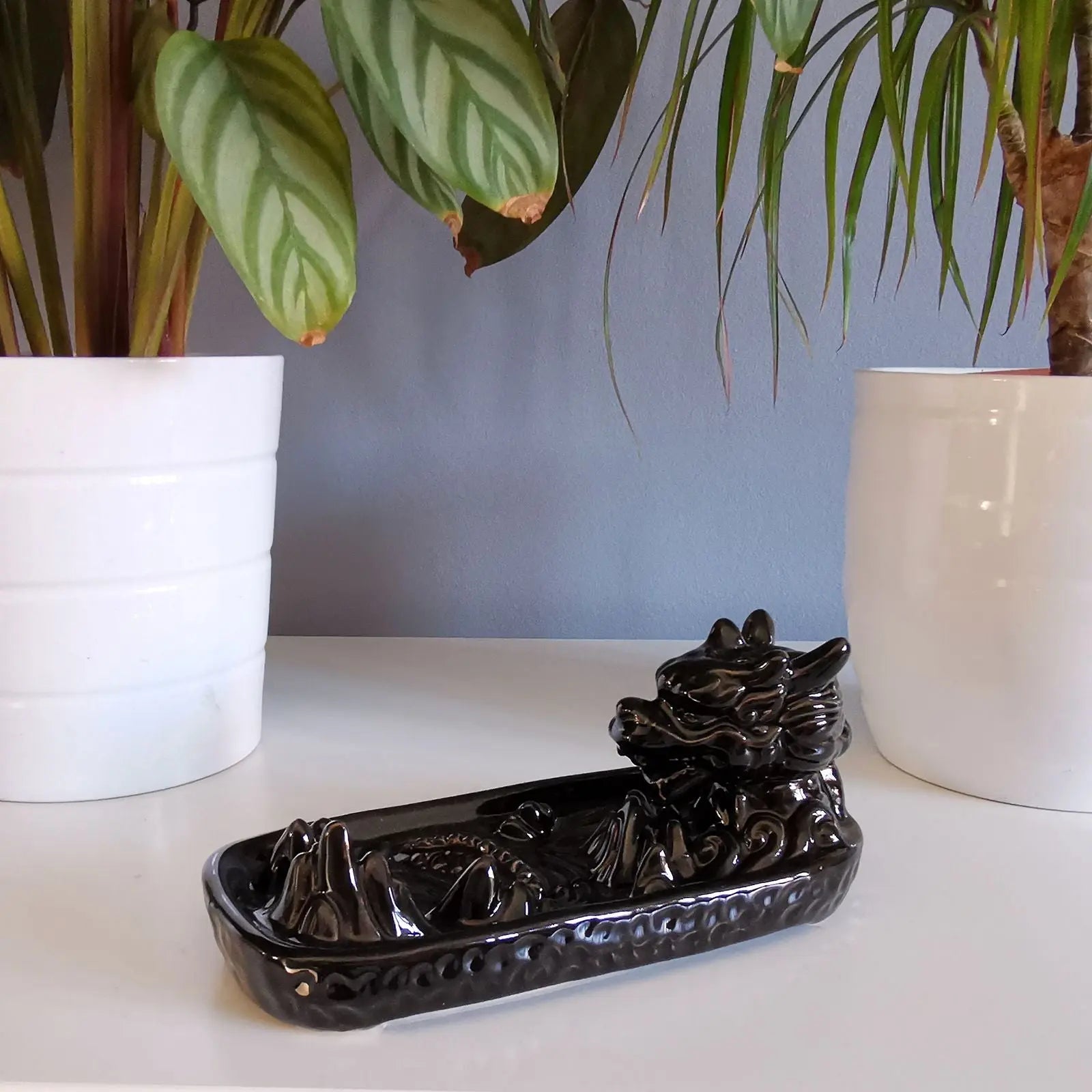 Brûleur d’encens à reflux Dragon dans la montagne – Cascade d’encens en céramique AWGifts Dropship