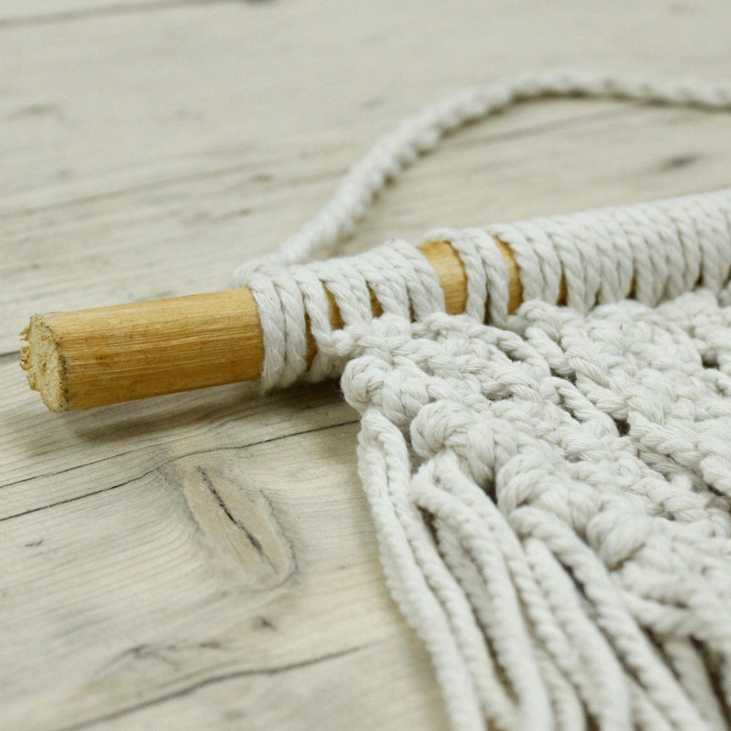 Décoration murale en macramé – Coton naturel - Abondance Démesurée
