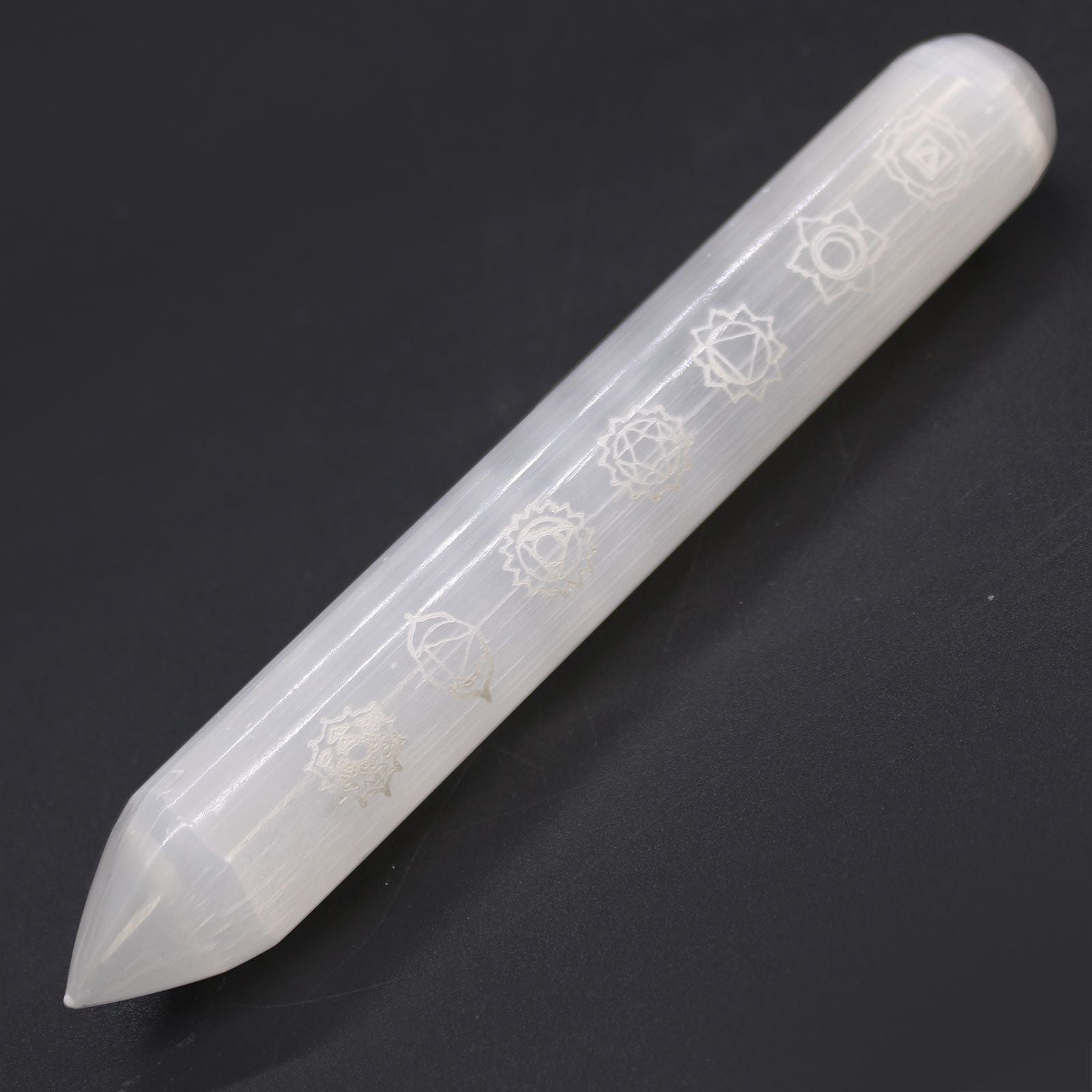 Baguette de sélénite - 7 Chakra (14 - 16cm) - Karmic Artisan