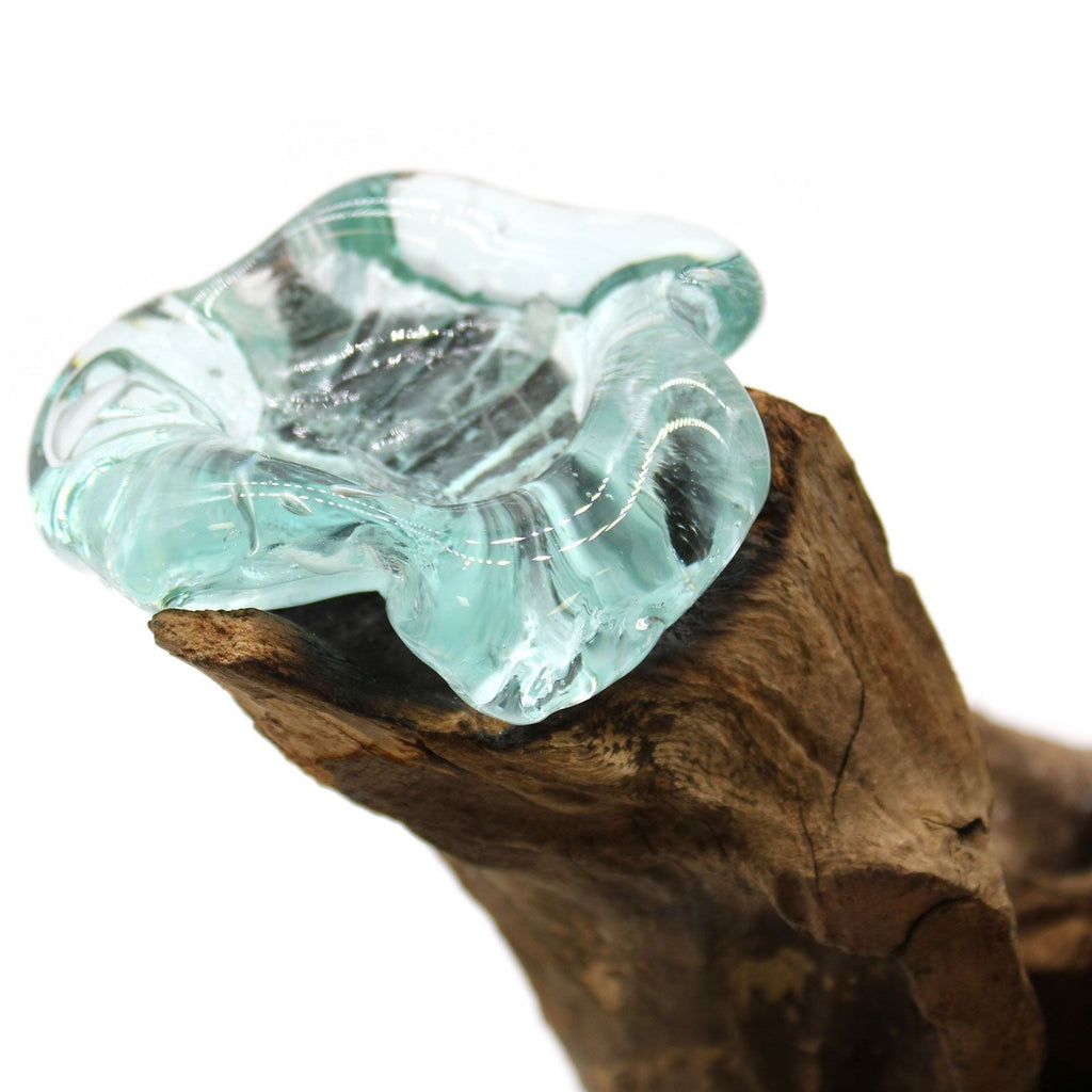 Bougeoir Triple en Verre Fondu sur Bois de Gamal - Karmic Artisan