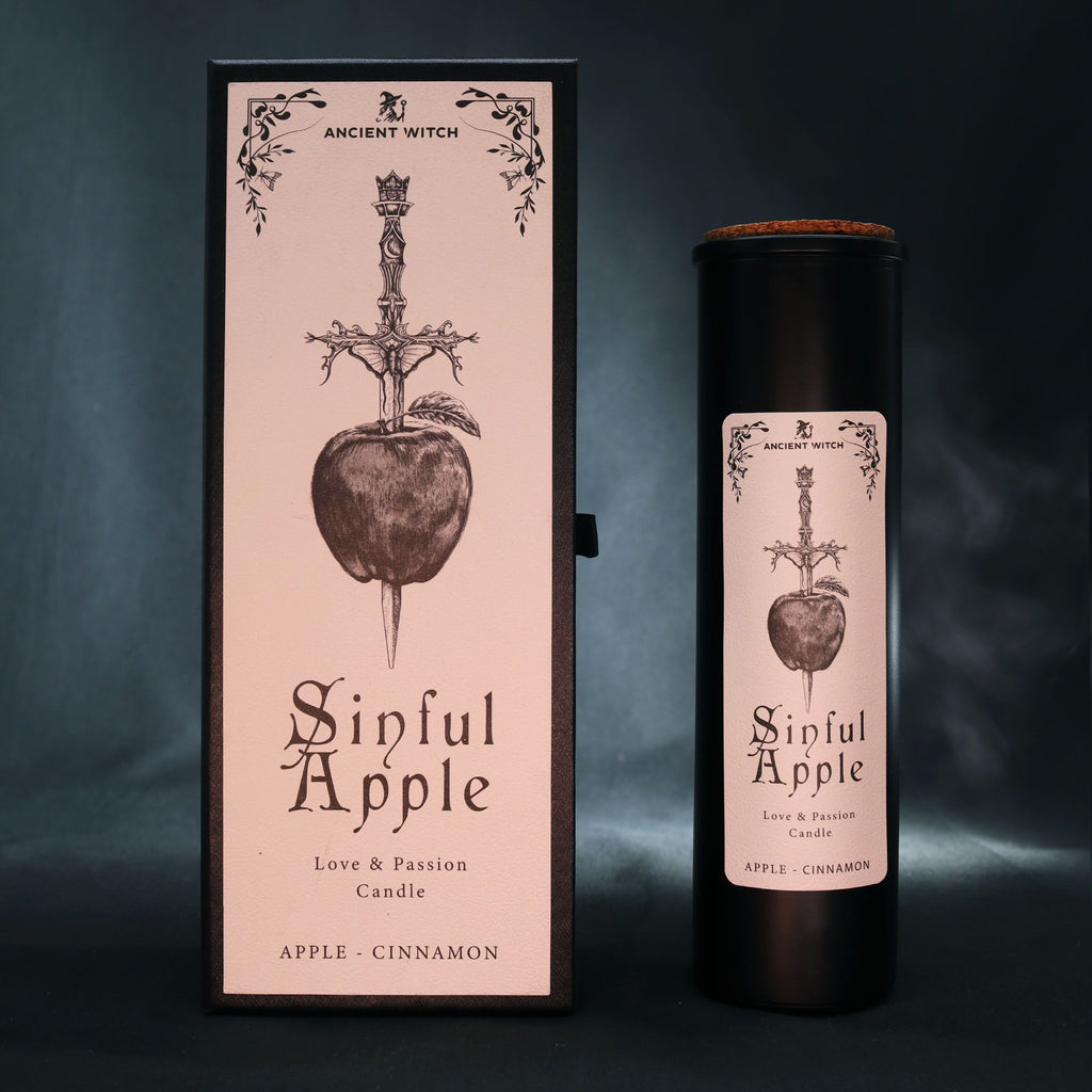 Bougie Pomme Pécheresse de Sorcière Ancienne – Amour - Karmic Artisan