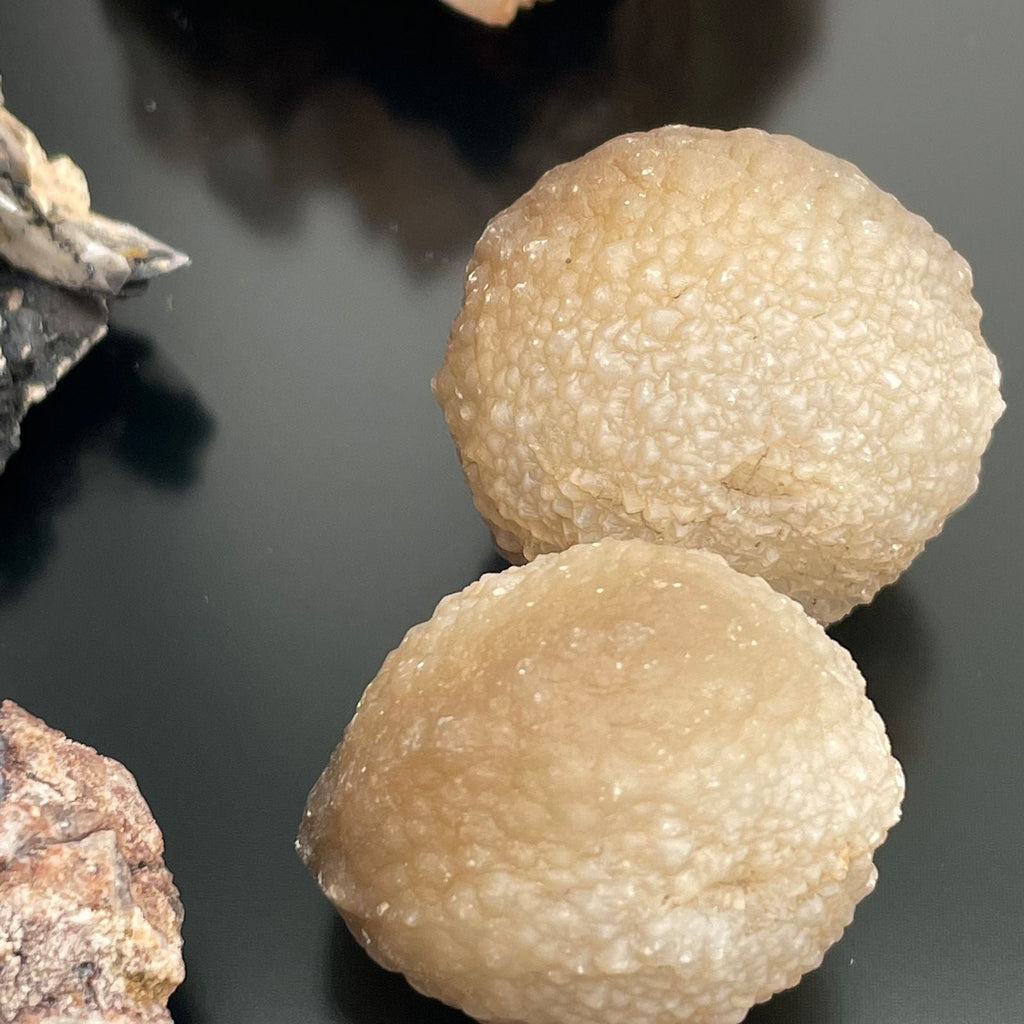 Coffret de spécimens minéraux – Pièces mixtes (environ 24 pièces) - Karmic Artisan