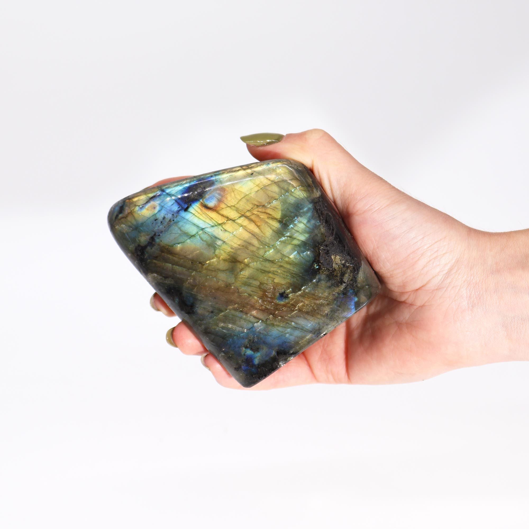 Grosse pierre de labradorite — Madagascar - 635 à 750 g — 80 - 110mm - Karmic Artisan