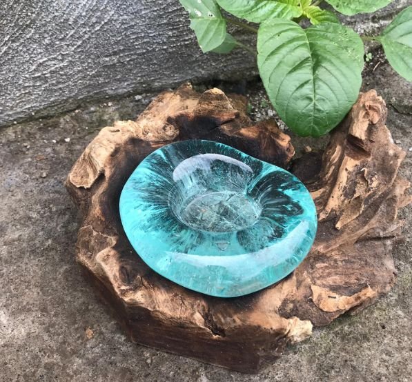 Porte - Bougie en Verre Fondu sur Bois de Gamal - Karmic Artisan