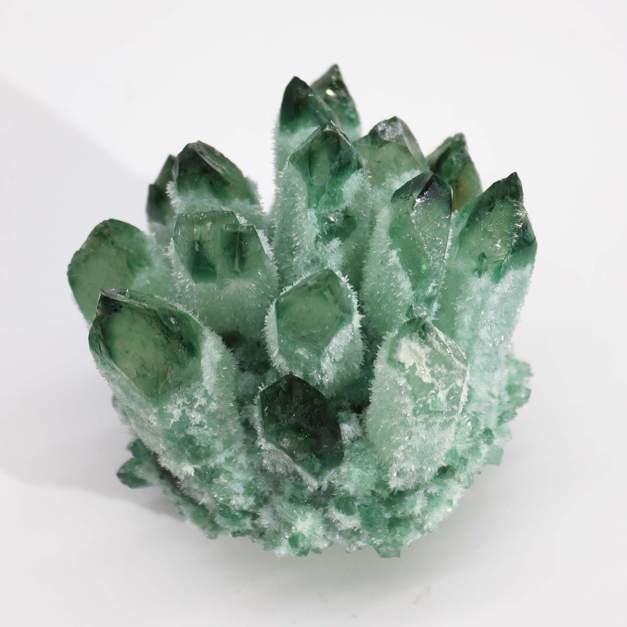 Quartz Vert Fantôme – Géode Sculptée Naturelle 8 cm (250–300 g) - Karmic Artisan