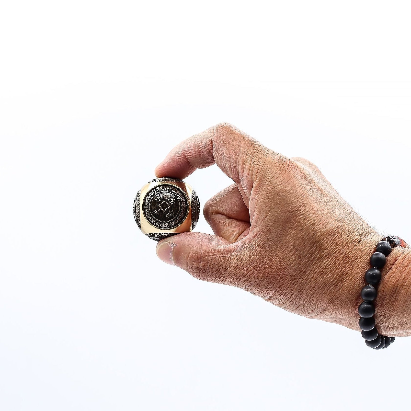 Spinner Dé Feng Shui Fortune – 4 Faces Tournantes - Richesse & Harmonie - Karmic Artisan