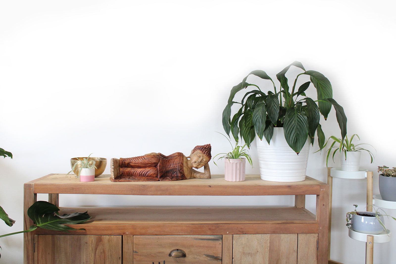 Statue de Bouddha en bois de Suar – 50 cm – Bouddha endormi - Karmic Artisan